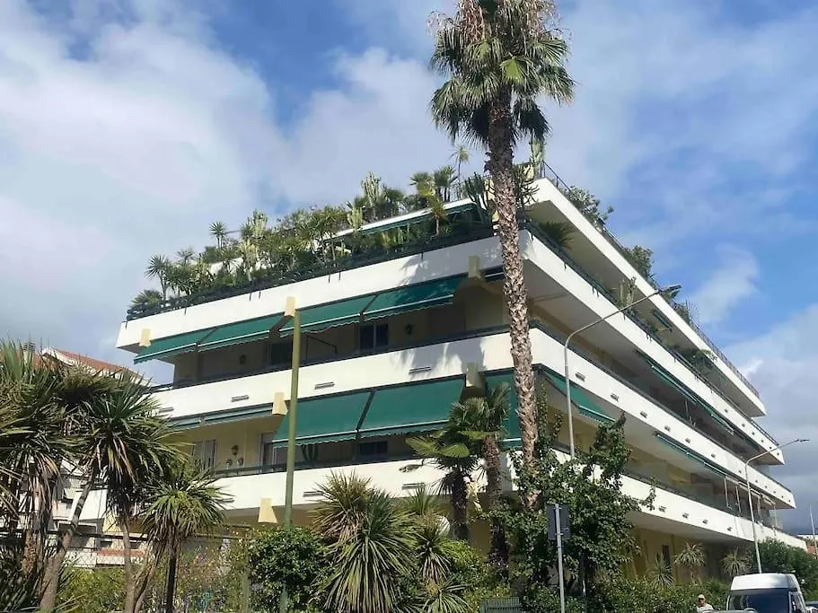 Apartamento Splendido Trilocale Vista Mare Albenga