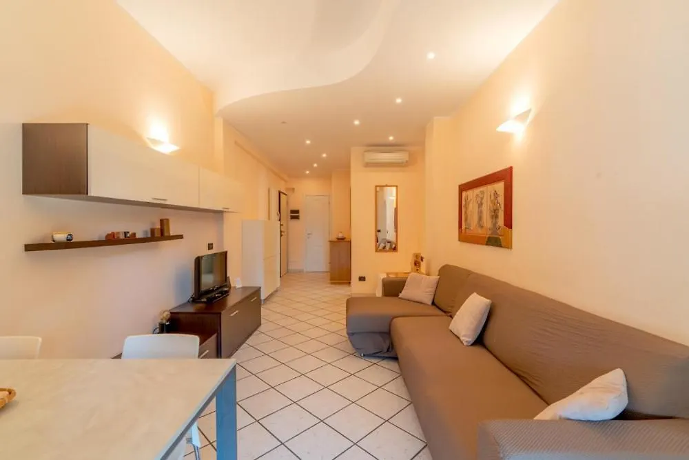 Apartamento Splendido Trilocale Vista Mare Albenga Italia